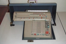 電動式モンロー計算機
