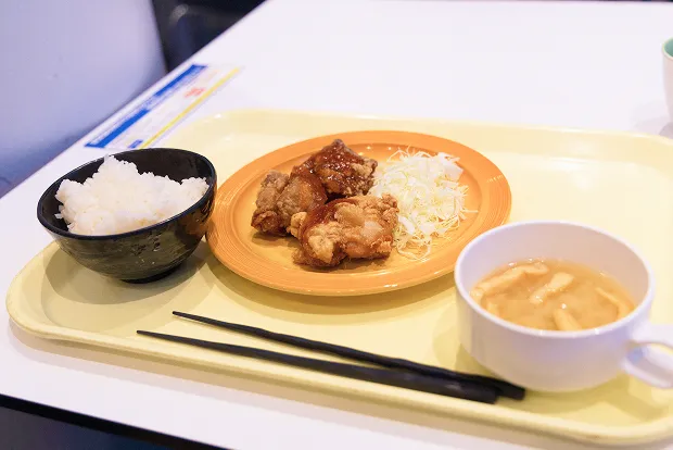 唐揚げ定食